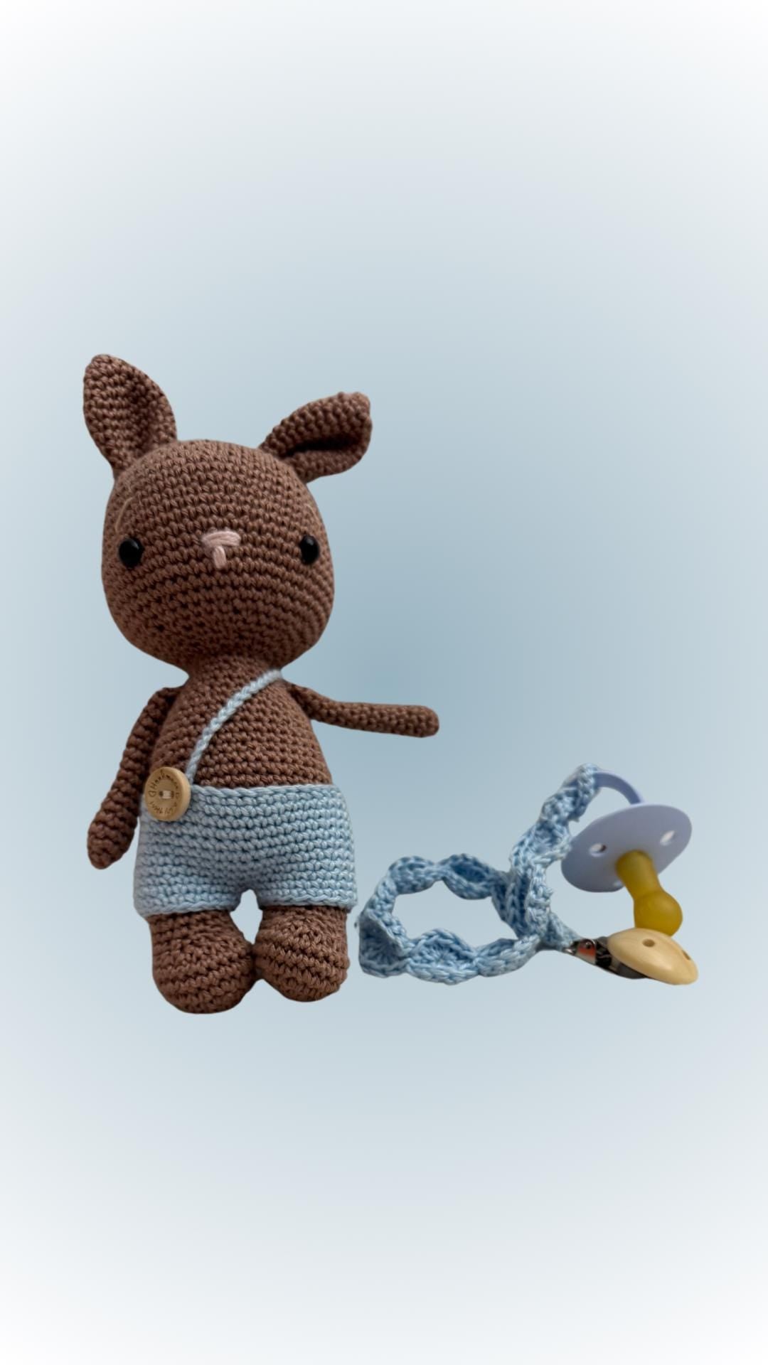 Coniglietto amigurumi dolci sogni e catenella porta ciuccio abbinata