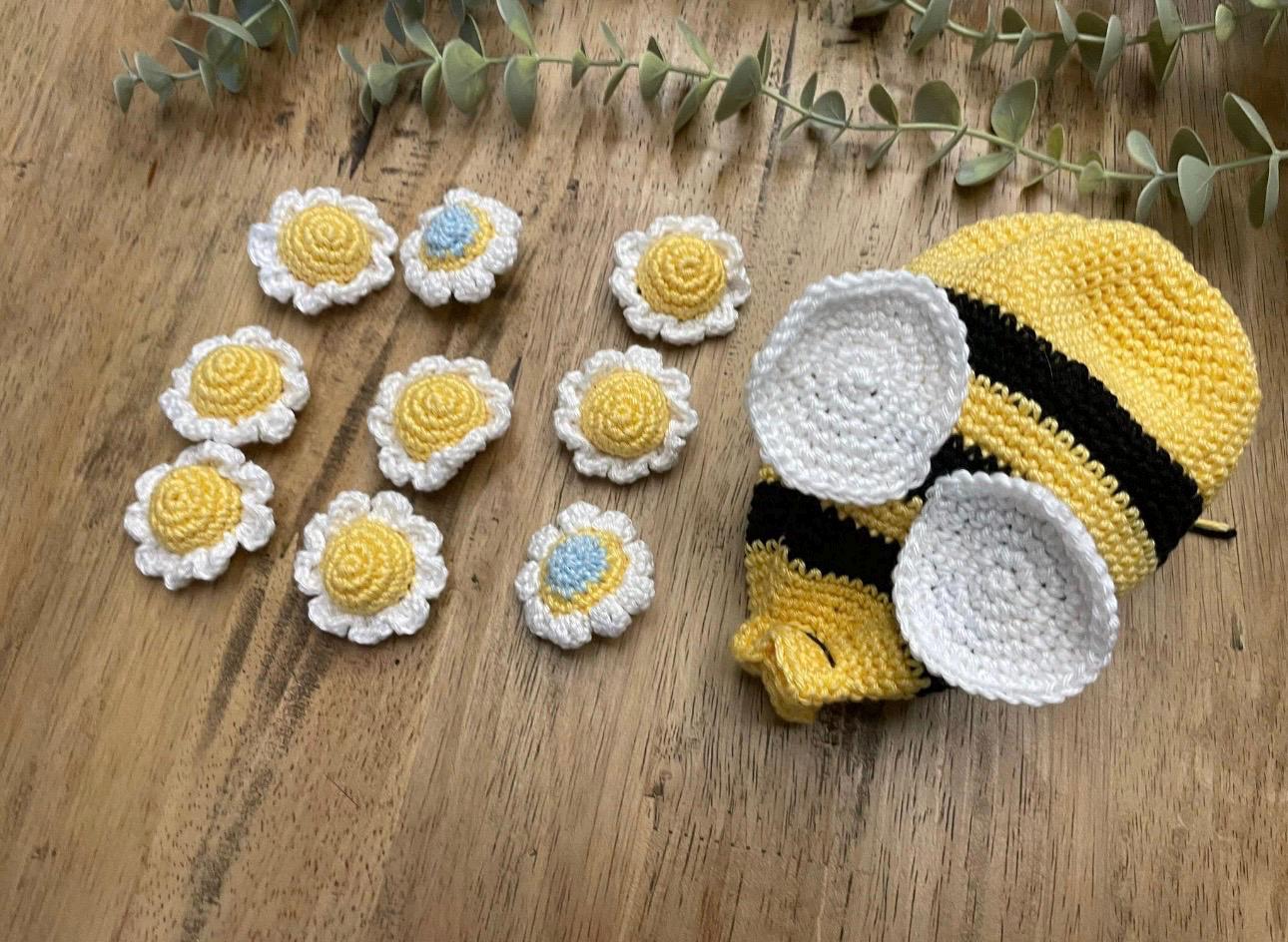 Memory game Bee and flowers _ Pattern